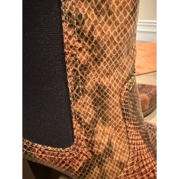 Scoop Women's Faux Snake Print Ankle Booties Size 8 - Picture 7 of 9